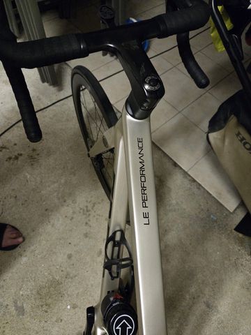 Tweedehands Adris Custom Shimano Ultegra Di2 2023 Road & Gravel — afbeelding 8 van 13