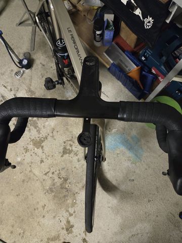 Tweedehands Adris Custom Shimano Ultegra Di2 2023 Road & Gravel — afbeelding 6 van 13