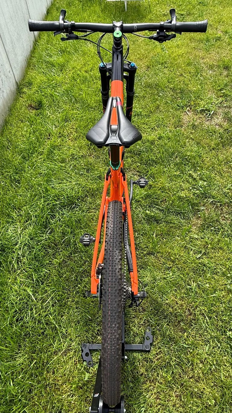 Použité Orbea Oiz H20 2022 Mountainbike — obrázek 26 z 41