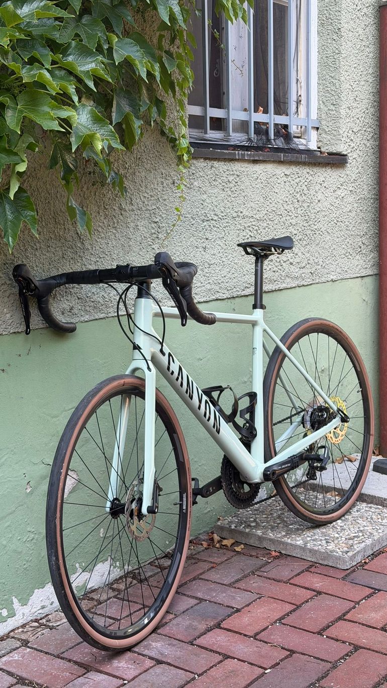 Used Canyon Endurace 7 2024 2024 Road & Gravel, Green — image 1 of 21