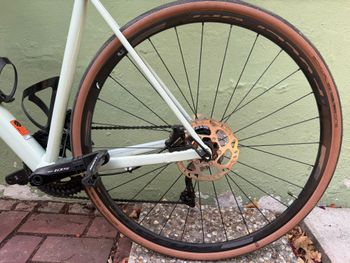 Used Canyon Endurace 7 2024 2024 Road & Gravel, Green — image 13 of 21