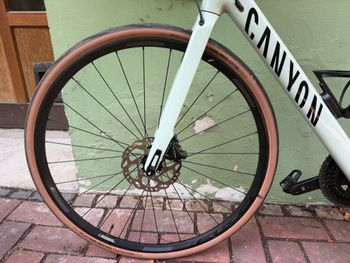 Used Canyon Endurace 7 2024 2024 Road & Gravel, Green — image 12 of 21