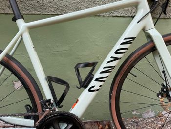 Used Canyon Endurace 7 2024 2024 Road & Gravel, Green — image 18 of 21
