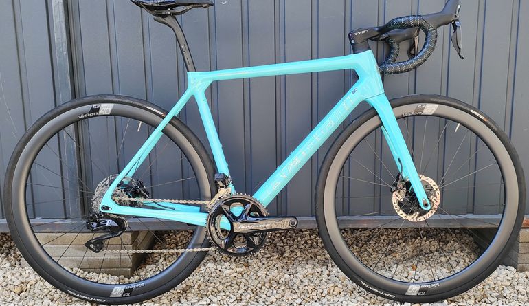 Gebrauchtes Bianchi Specialissima CV Shimano DuraAce Di2 2x12 2024 Road & Gravel, Weiß — Bild 2 von 32