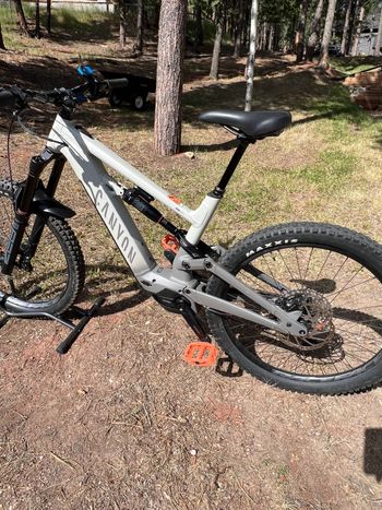 Used Canyon Torque:ON 7 2024 2024 Mountainbike, White, 27.5 — image 11 of 13
