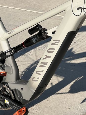 Used Canyon Torque:ON 7 2024 2024 Mountainbike, White, 27.5 — image 2 of 14