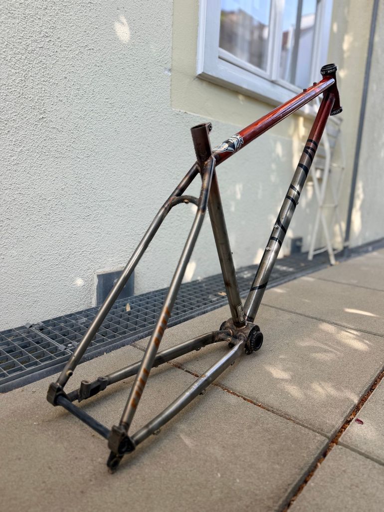 Used Sour Bicycles Sour Pasta Party Rahmenset 2023 | Custom Lackierung | Chris King & Rotor DUB Frameset 2023 Mountainbike, Orange — image 11 of 16