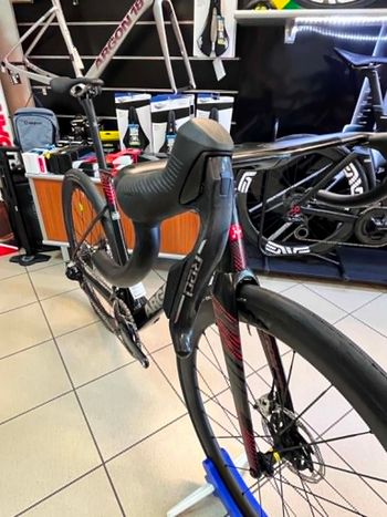 Argon 18 Sum Pro SRAM RED AXS 2026 2026 Road & Gravel d'occasion — image 4 sur 10