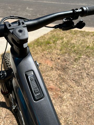 Used Canyon Neuron:ONfly CF 7 2025 2025 Mountainbike, Light Gray, 29 — image 15 of 18