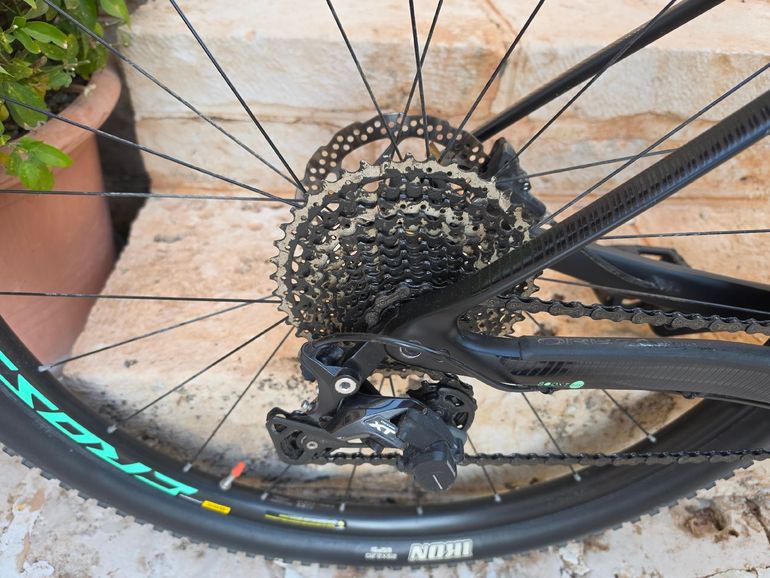 Used Orbea ALMA M50 2024 2024 Mountainbike, Black, 29 — image 3 of 7