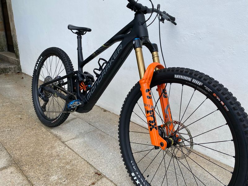 Mondraker SLY RR 2025 2025 Mountainbike de segunda mano, Negro — imagen 3 de 4