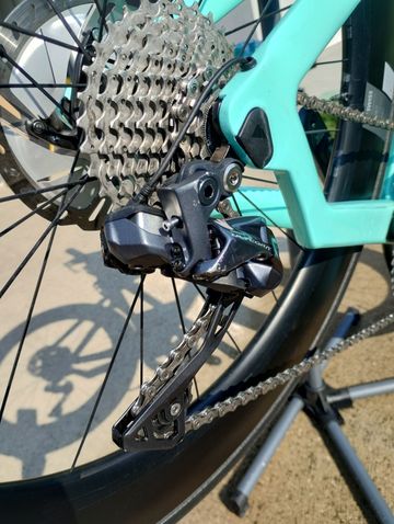 Brugt Canyon Speedmax CF 8 Disc Di2 2021 2021 Road & Gravel — billede 4 af 9