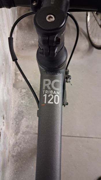 Used TRIBAN RC120 Road Bike 2020 2020 Road & Gravel, Black — image 3 of 6