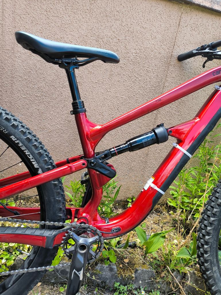 Použité Cannondale Habit 4 2024 2024 Mountainbike — obrázek 6 z 8