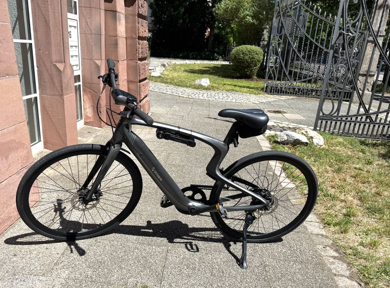 Urtopia Carbon 1s 2023 Urban de segunda mano, Gris claro — imagen 10 de 16