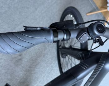 Urtopia Carbon 1s 2023 Urban de segunda mano, Gris claro — imagen 2 de 16
