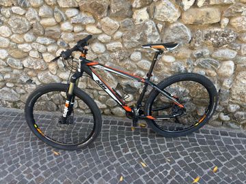 KTM Ultra Shimano Deore LX 2017 Mountainbike usato, Nero — immagine 2 di 8
