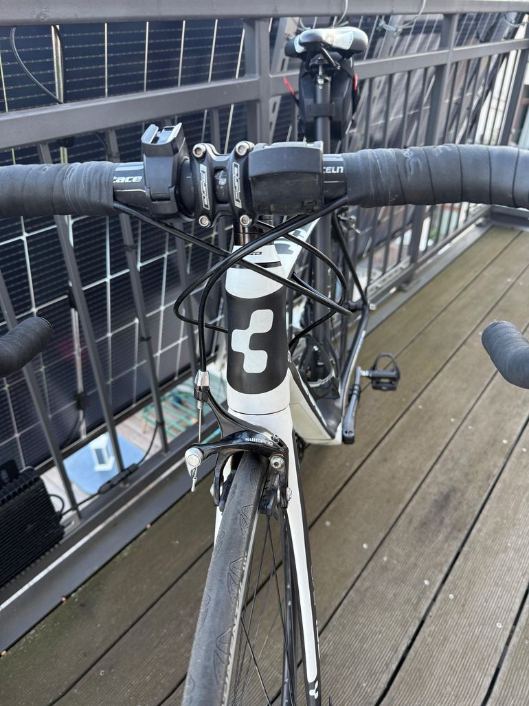 Tweedehands CUBE attain gtc Race 2016 2016 Road & Gravel — afbeelding 4 van 18