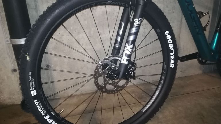 Used Lee Cougan Custom Shimano Deore XT 2023 Mountainbike, Green — image 4 of 11