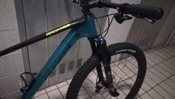 Used Lee Cougan Custom Shimano Deore XT 2023 Mountainbike, Green — image 8 of 11