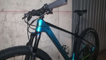 Used Lee Cougan Custom Shimano Deore XT 2023 Mountainbike, Green — image 2 of 11