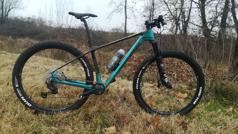 Used Lee Cougan Custom Shimano Deore XT 2023 Mountainbike, Green — image 9 of 11