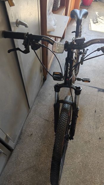 Used Fuji Nevada Shimano Altus 2014 Mountainbike, Black — image 4 of 7