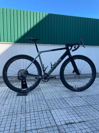 Used Canyon Grail CF SLX 8 AXS 2024 2024 Road & Gravel, Light Gray — image 6 of 37