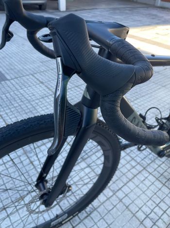 Used Canyon Grail CF SLX 8 AXS 2024 2024 Road & Gravel, Light Gray — image 26 of 37