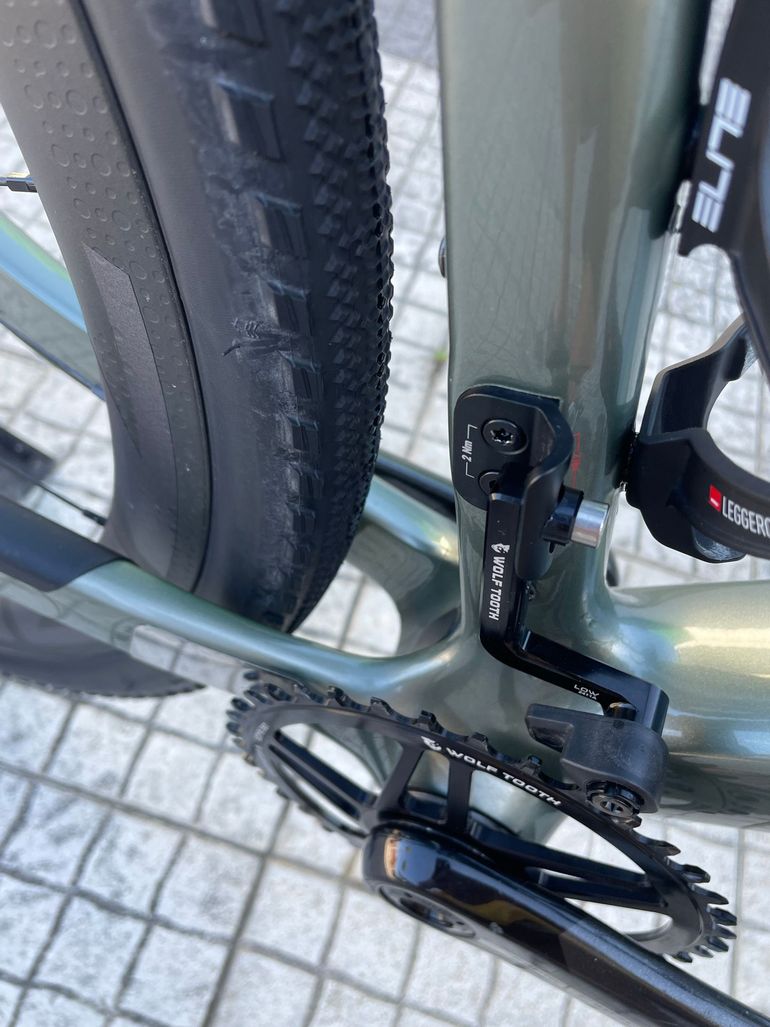 Used Canyon Grail CF SLX 8 AXS 2024 2024 Road & Gravel, Light Gray — image 16 of 37