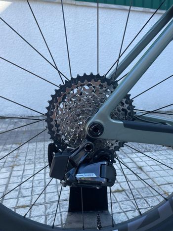 Used Canyon Grail CF SLX 8 AXS 2024 2024 Road & Gravel, Light Gray — image 8 of 37