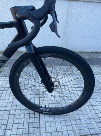 Used Canyon Grail CF SLX 8 AXS 2024 2024 Road & Gravel, Light Gray — image 17 of 37