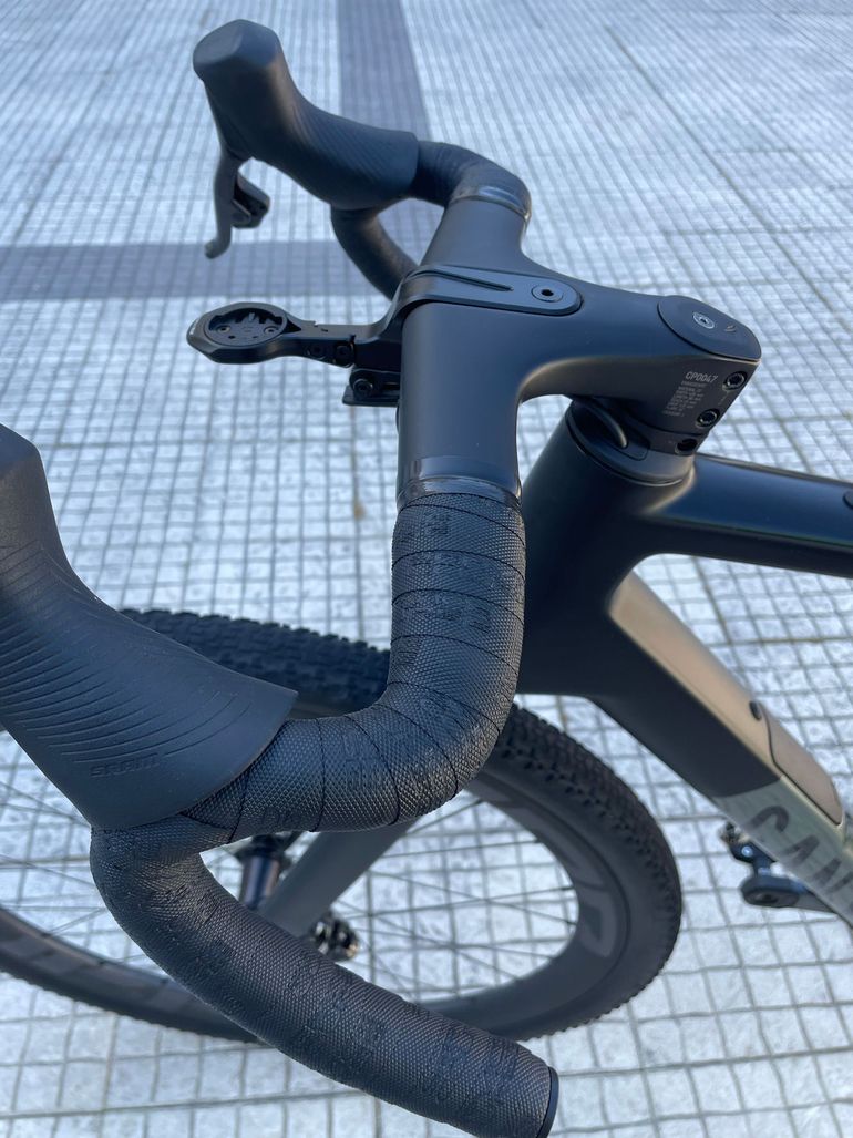 Used Canyon Grail CF SLX 8 AXS 2024 2024 Road & Gravel, Light Gray — image 25 of 37