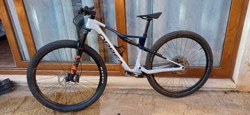 Gebrauchtes Orbea OIZ M30 2025 2025 Mountainbike, Weiß, 29 — Bild 2 von 3