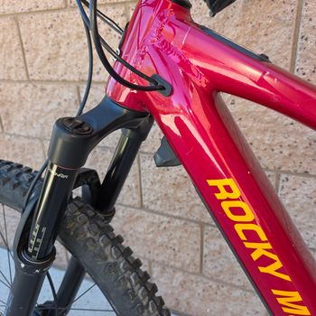 Used Rocky Mountain Instinct Powerplay Alloy 50 2022 2022 Mountainbike, Red, 29 — image 23 of 25