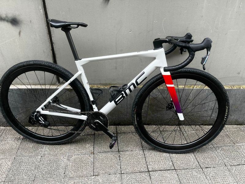 Used BMC Kaius 01 TWO 2026 2026 Road & Gravel, White — image 2 of 22
