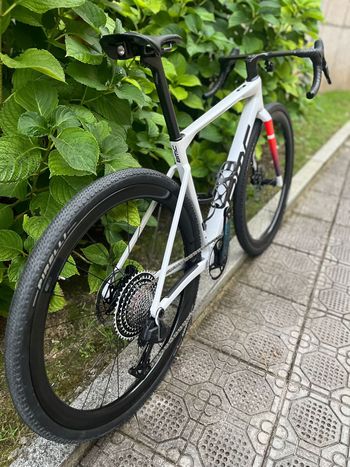 Used BMC Kaius 01 TWO 2026 2026 Road & Gravel, White — image 2 of 11