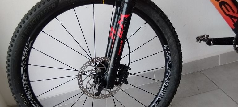 Used Orbea LAUFEY 27 H10 2022 2022 Mountainbike, Black, 20, 24 — image 3 of 8