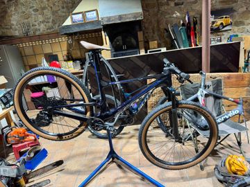 Used Scott Spark RC Comp 2023 2023 Mountainbike, Blue, 29 — image 3 of 3