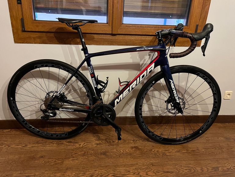 Used Merida SCULTURA DISC 4000 2018 2018 Road & Gravel, Blue — image 1 of 12