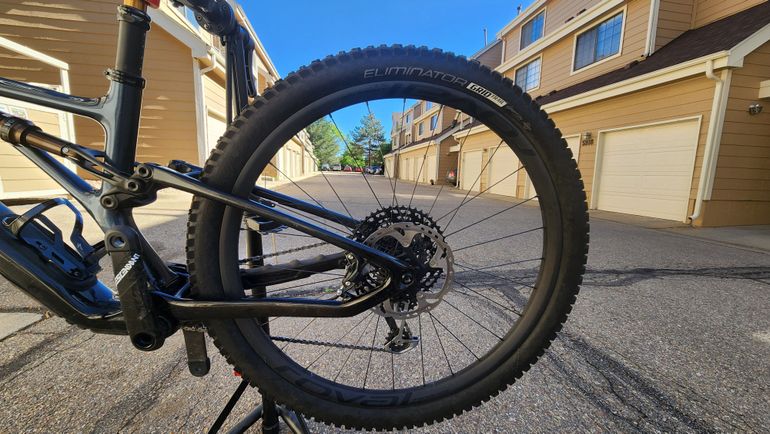 Used Specialized Stumpjumper Pro 2021 2021 Mountainbike, Blue, 29 — image 10 of 13