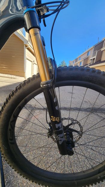 Used Specialized Stumpjumper Pro 2021 2021 Mountainbike, Blue, 29 — image 6 of 13