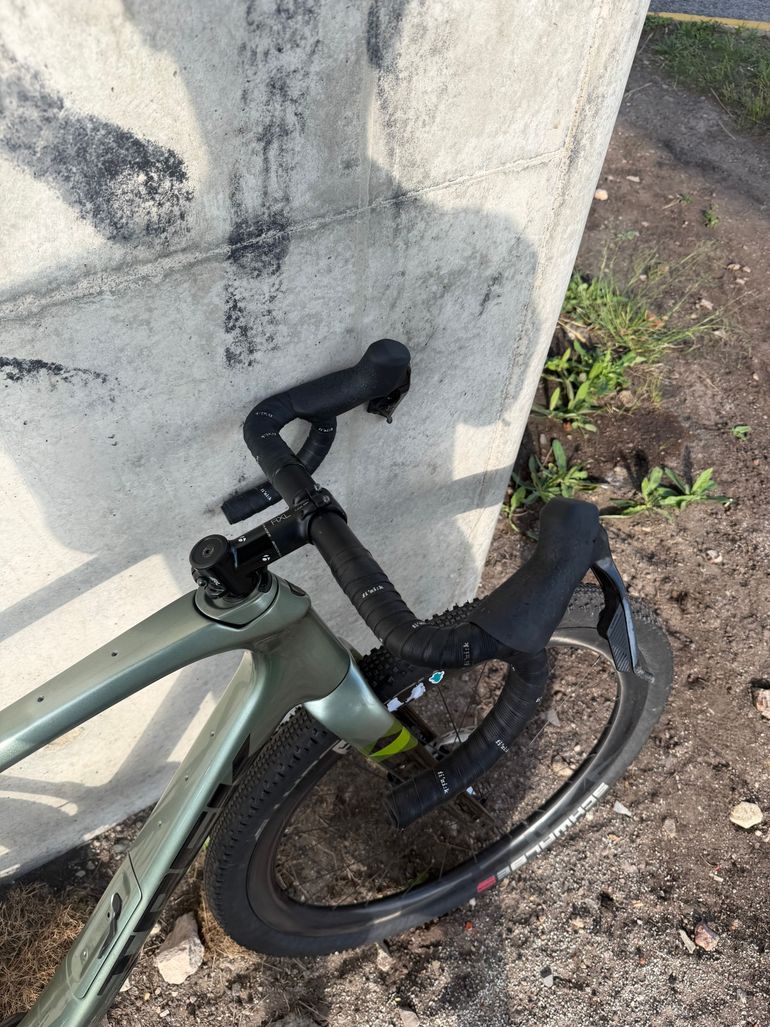 Used Trek Checkpoint SL 6 AXS 2024 2024 Road & Gravel, Green — image 6 of 7