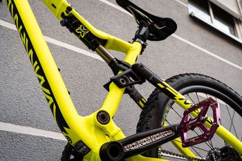 Używany Commencal Meta AM V4 2015 Origin 650B Limited Edition 2015 Mountainbike — zdjęcie 11 z 24