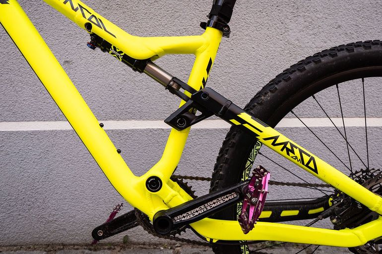 Używany Commencal Meta AM V4 2015 Origin 650B Limited Edition 2015 Mountainbike — zdjęcie 2 z 24