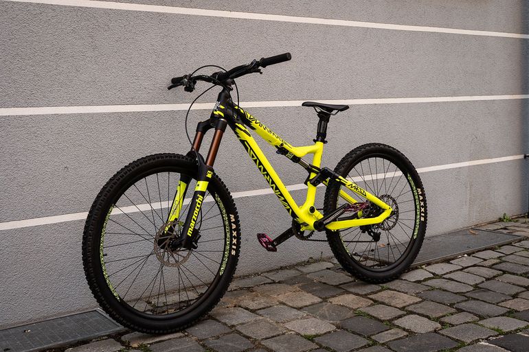 Używany Commencal Meta AM V4 2015 Origin 650B Limited Edition 2015 Mountainbike — zdjęcie 3 z 24