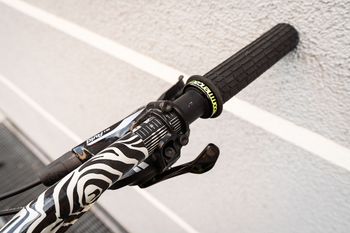 Używany Commencal Meta AM V4 2015 Origin 650B Limited Edition 2015 Mountainbike — zdjęcie 19 z 24
