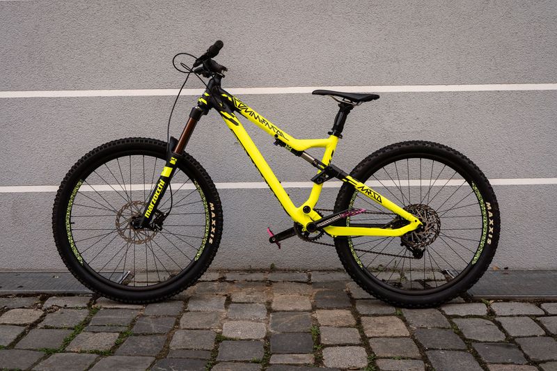 Used Commencal Meta AM V4 2015 Origin 650B Limited Edition 2015 MTB
