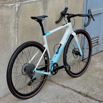 Used 3T BMW GRAVEL ELECTRIC 2025 2025 Road & Gravel, Blue — image 5 of 11