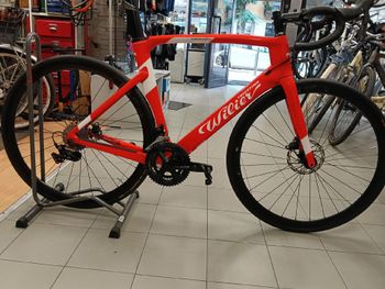 Used Wilier Cento1air Shimano 105 2021 Road & Gravel, Red — image 2 of 7